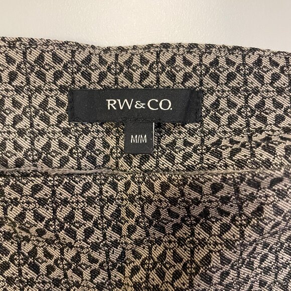 RW & CO Patterned Capri Pants - Picture 3 of 4
